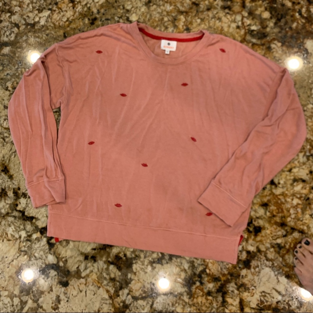 Sundry Lips Sweatshirt